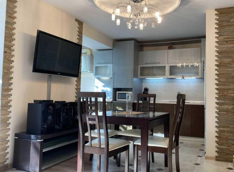 продажа трехкомнатной квартиры номер A-174009 в Киевском районе, фото номер 9